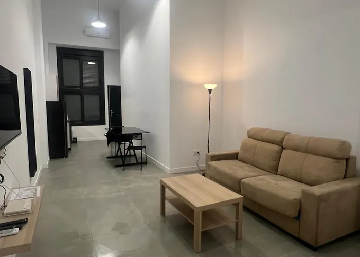 Luxury Apartment 2 A 5 Min De La Estacion De Bus Y Tren Maria Zambrano